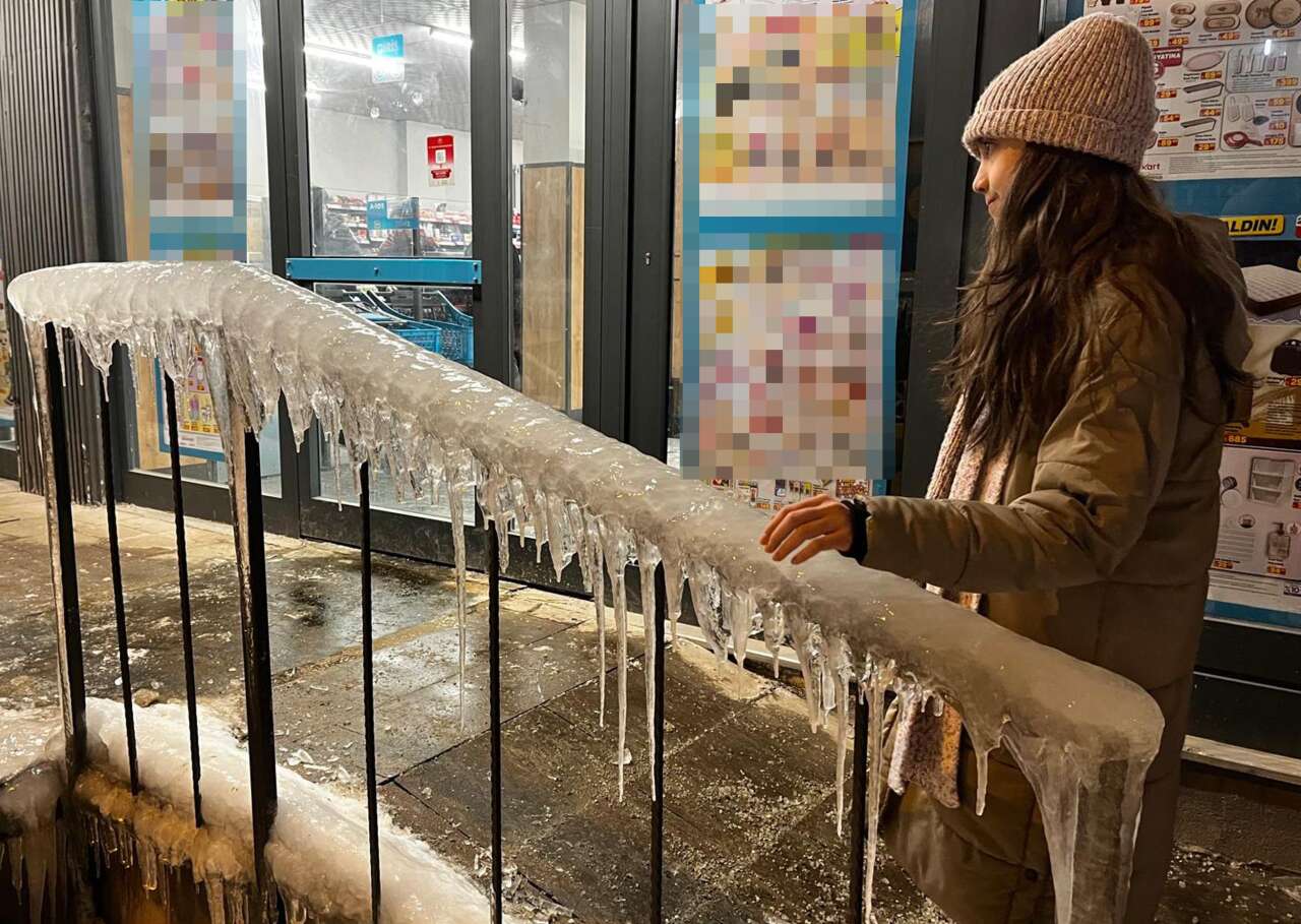 Sibirya soğukları bir ilimizde dışarıya çıkanın kaş ve kirpiklerini dondurdu 2